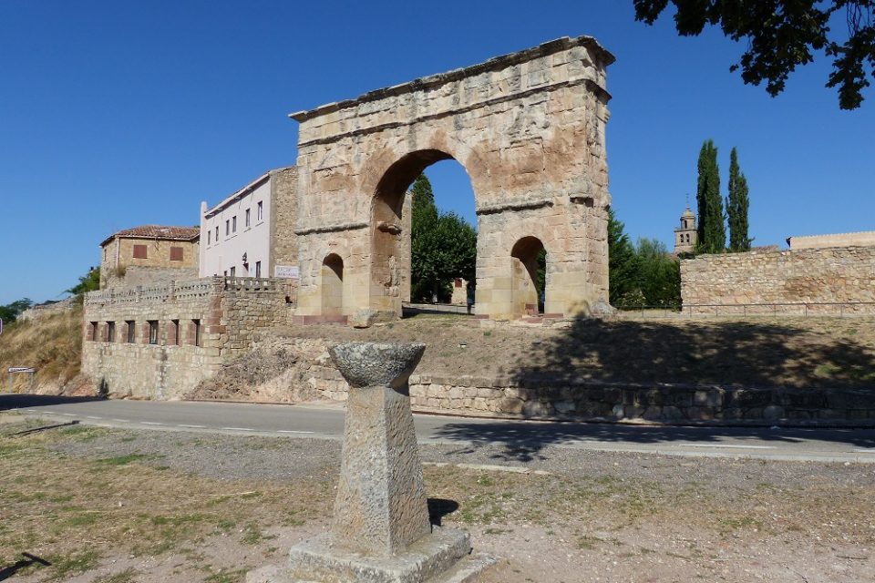 Medinaceli arco romano